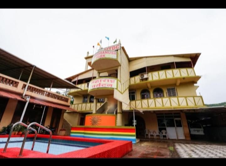 Mtdc Meghdhanush Park Hotel Igatpuri Exterior foto